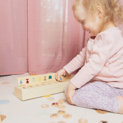 Bildersortierbox für Kinder von der Marke Small Foot bei Fambees.